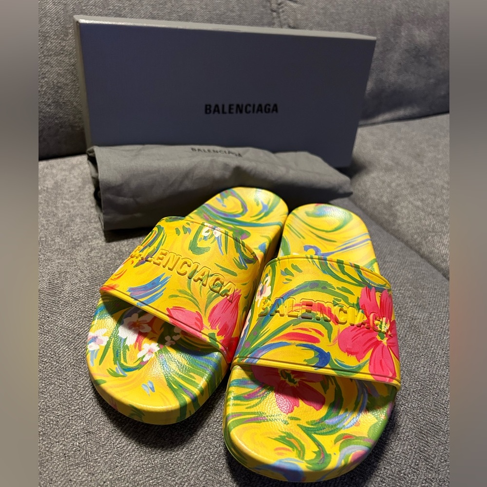 SALE!!!! Balenciaga Logo Pool Slide (Women) Size 7 (EU 37) Lat Price!!!